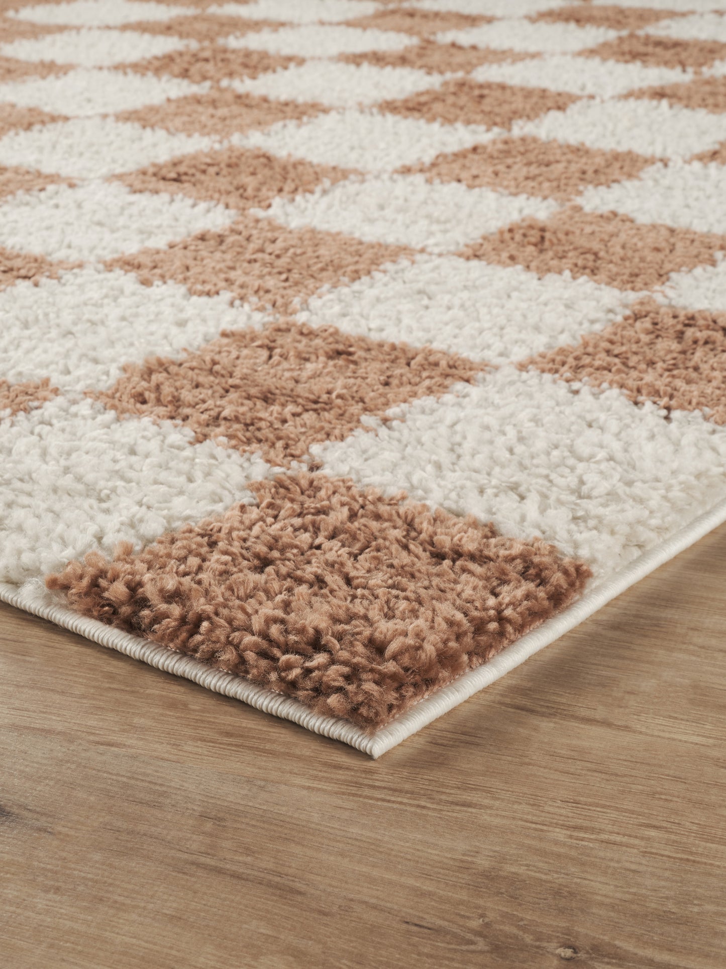 Chester Living Room Shaggy Area Rug Modern - Contemporary Checkered Design - 8 Colours Available