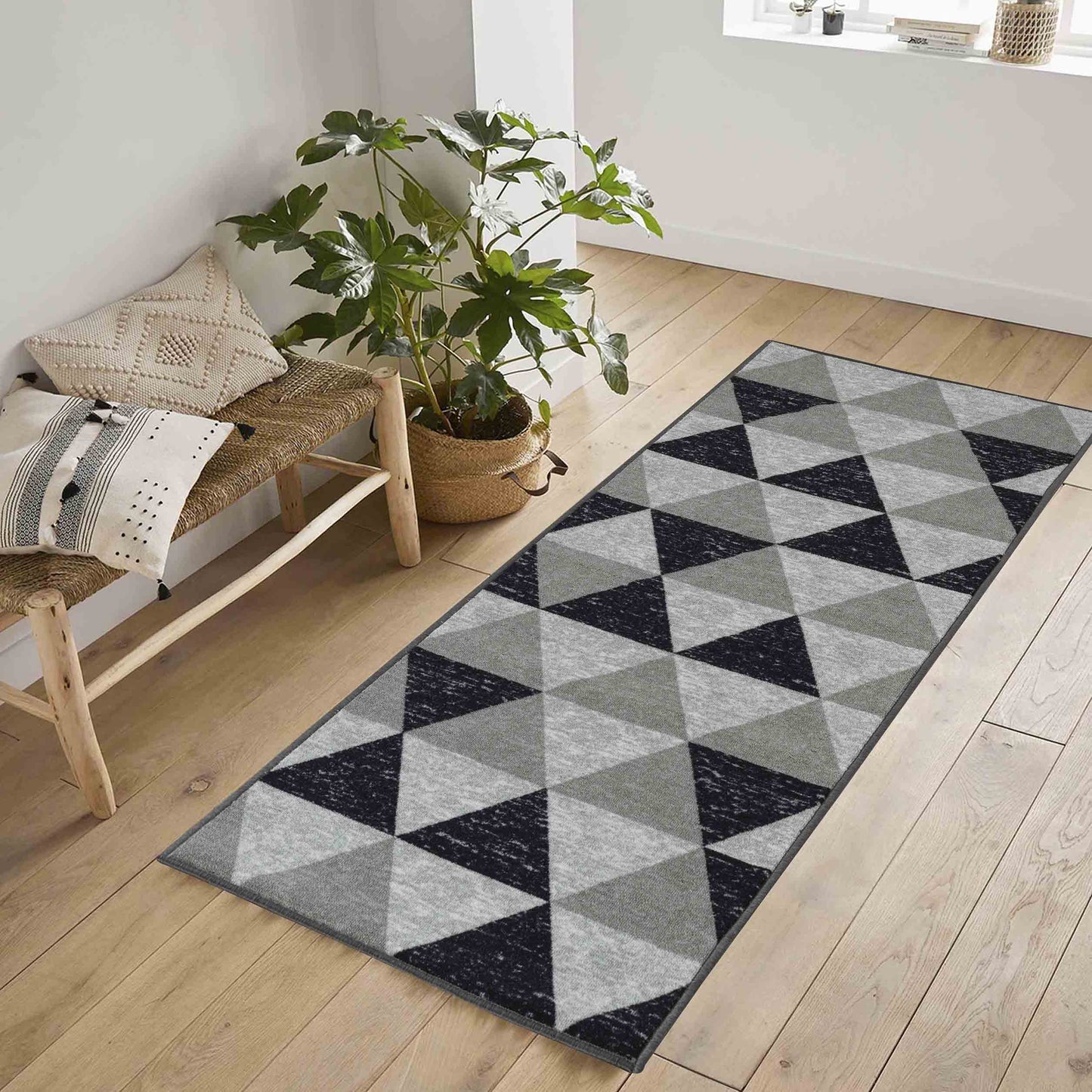 Havana Anti-Slip Triangle Design Doormat – Machine Washable for Easy Care