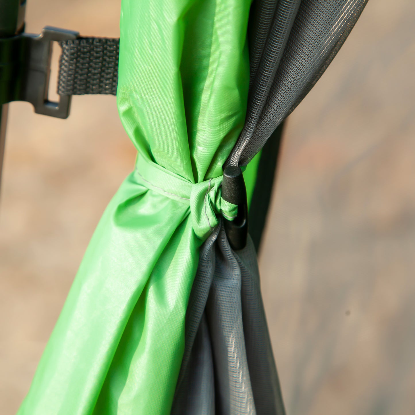 6 Person Camping Tent 2-Tier Pop-up Tent w/ Portable Carry Bag