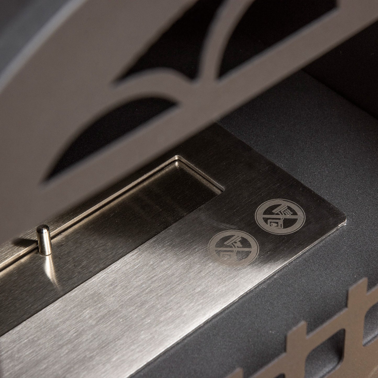 Free Standing Bio Ethanol Fireplace Heater with 0.9L Tank, Black