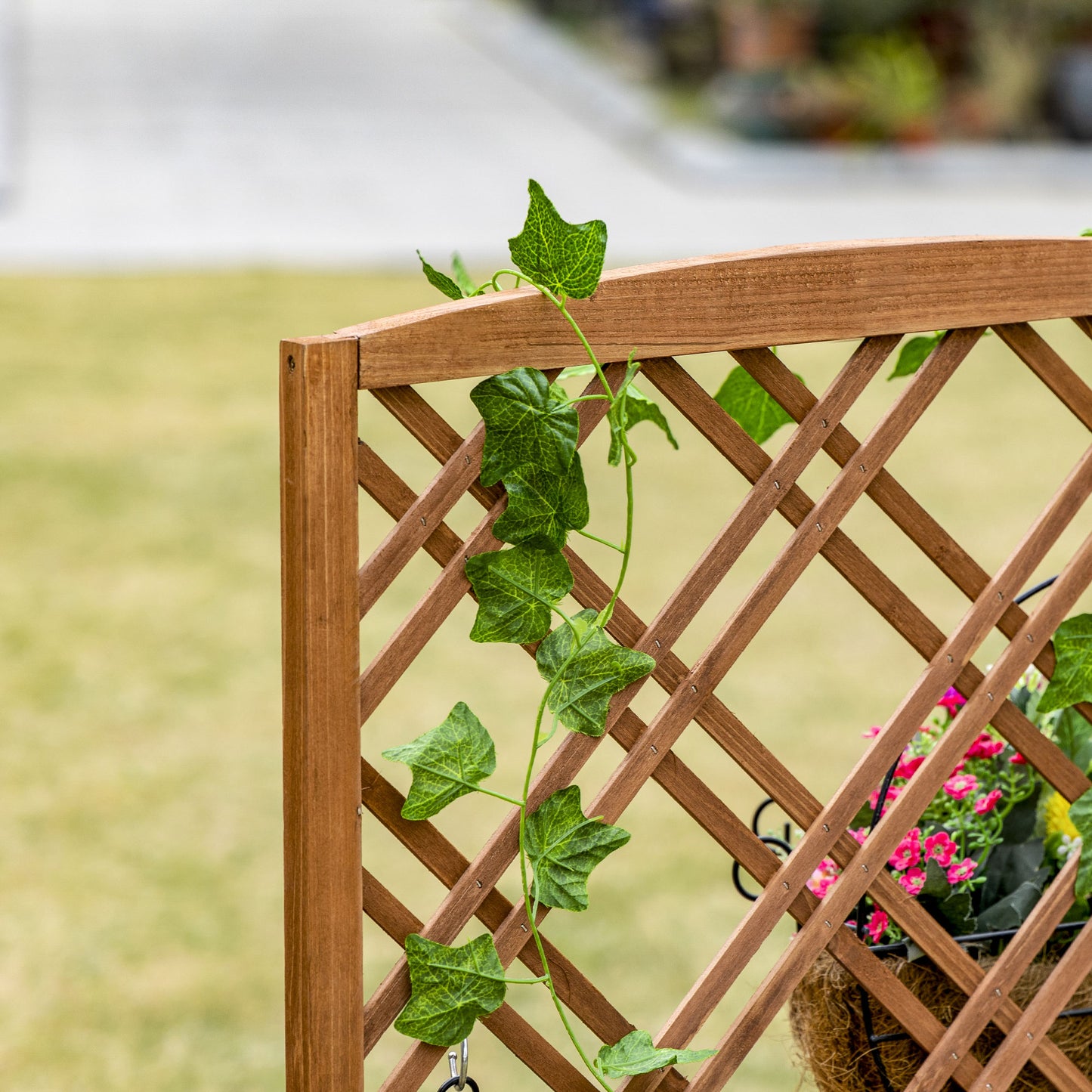Wooden Planter with Trellis, Raised Bed for Garden, Brown