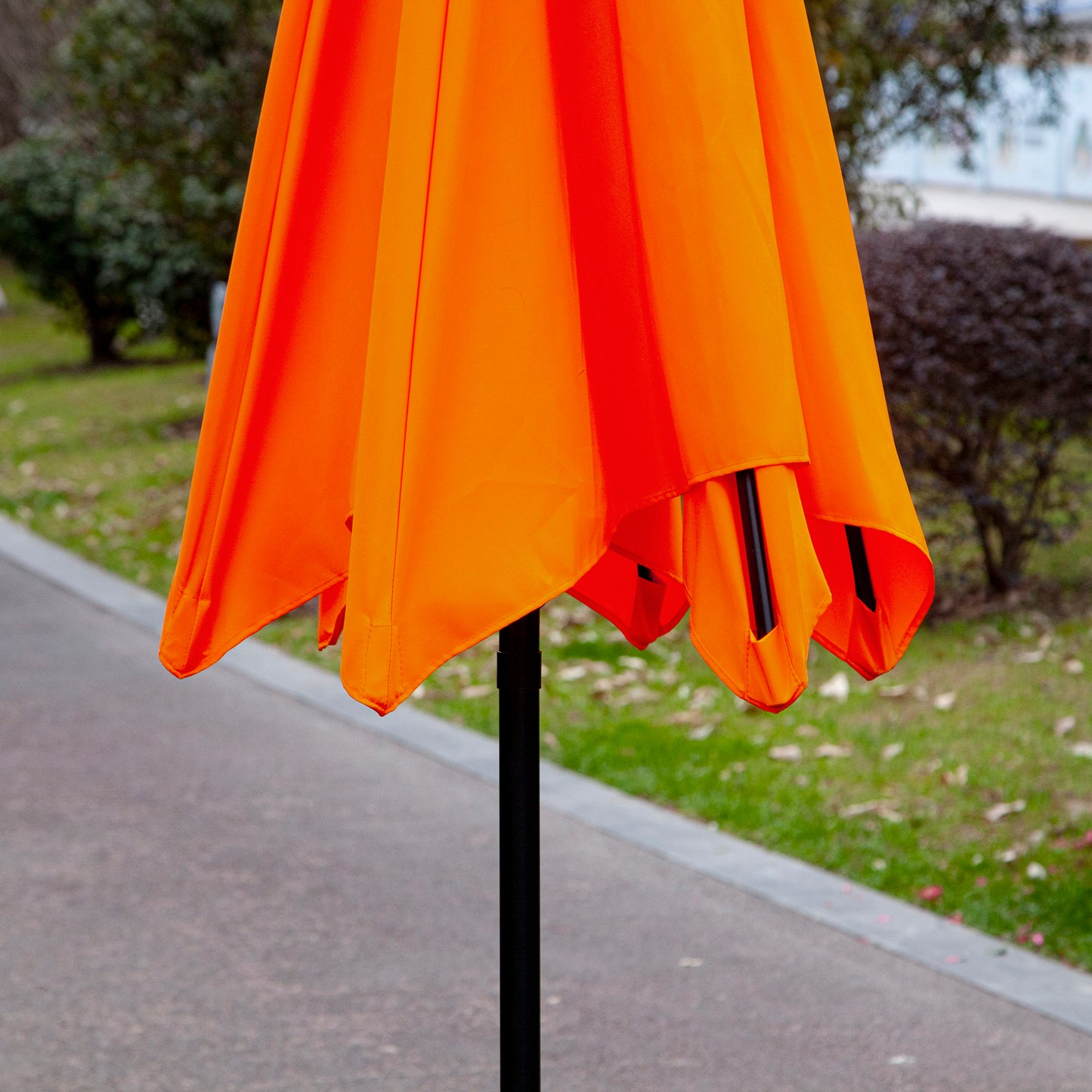 Outsunny 2.7M Garden Parasol Umbrella with Tilt and Crank, Outdoor Sun Parasol Sunshade Shelter with Aluminium Frame, Orange