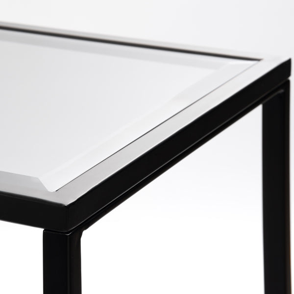 Elvi Desk