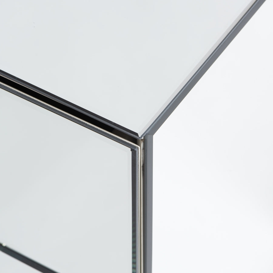 Harper Mirrored Side Table – Silver Details