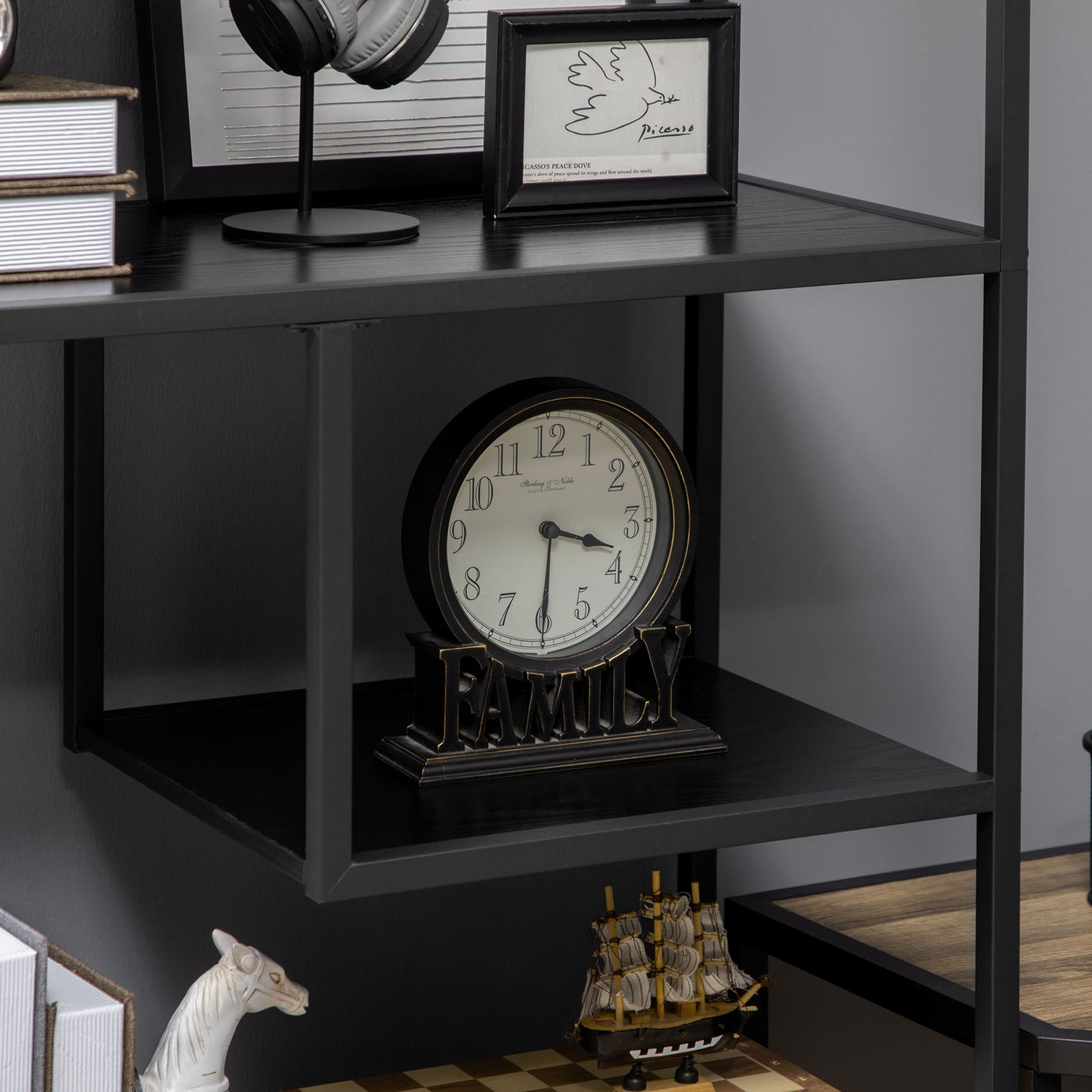 Industrial Storage Shelf, 7 Tier Bookshelf, Display Rack for Living Room