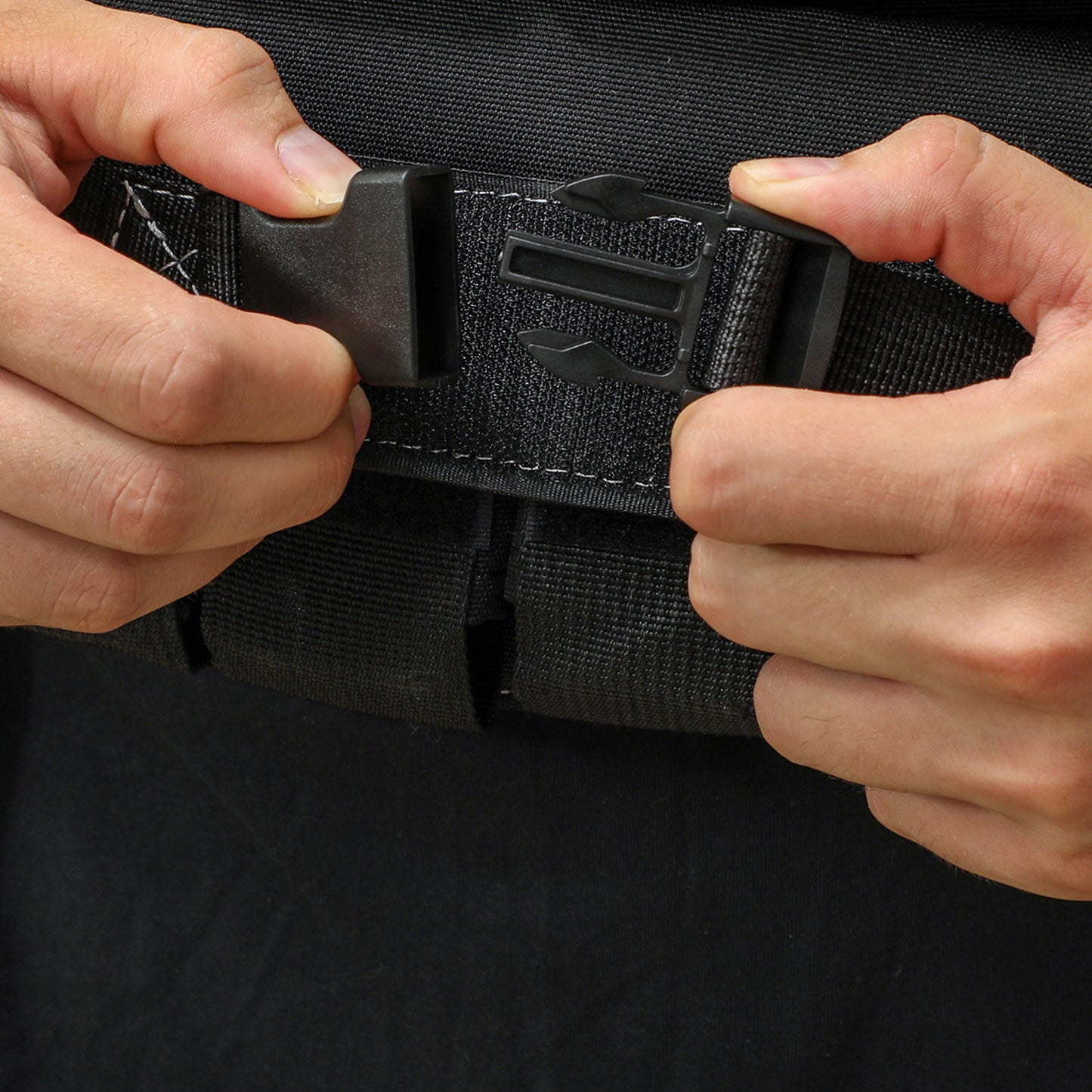 20KG Adjustable Weighted Vest with 20 Metal Weights, Running Weight Vest