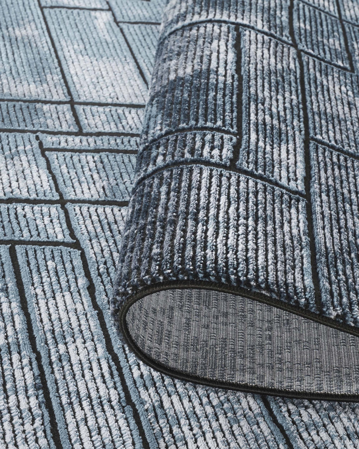 Belgravia Contemporary Rug With Velvet Feel Stylish Metallic Accents Cobble - 3 Colours Available