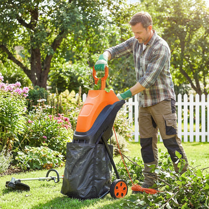 2500W Electric Wood Chipper with 45L Collection Bag