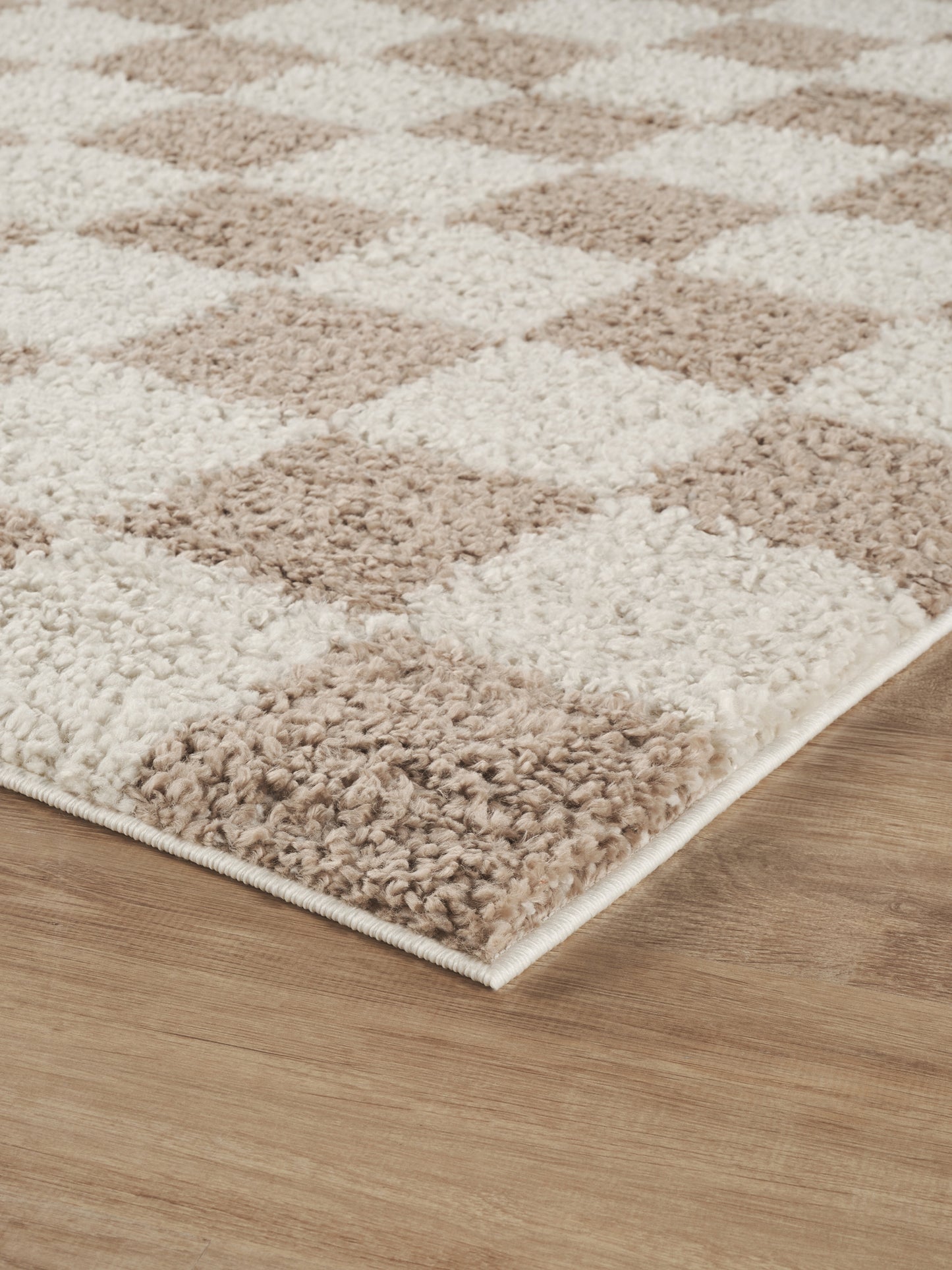Chester Living Room Shaggy Area Rug Modern - Contemporary Checkered Design - 8 Colours Available