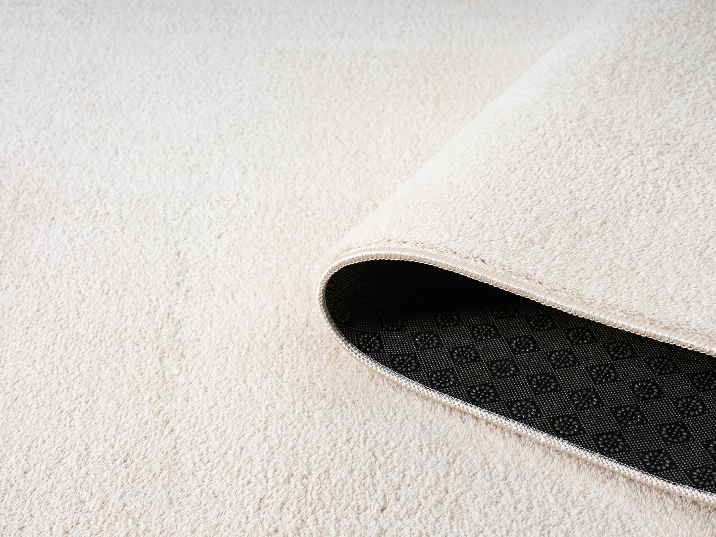 Comfy Washable Low Pile Living Room Area Rug - Anti-Slip Felt Backing - 12 Colours Available