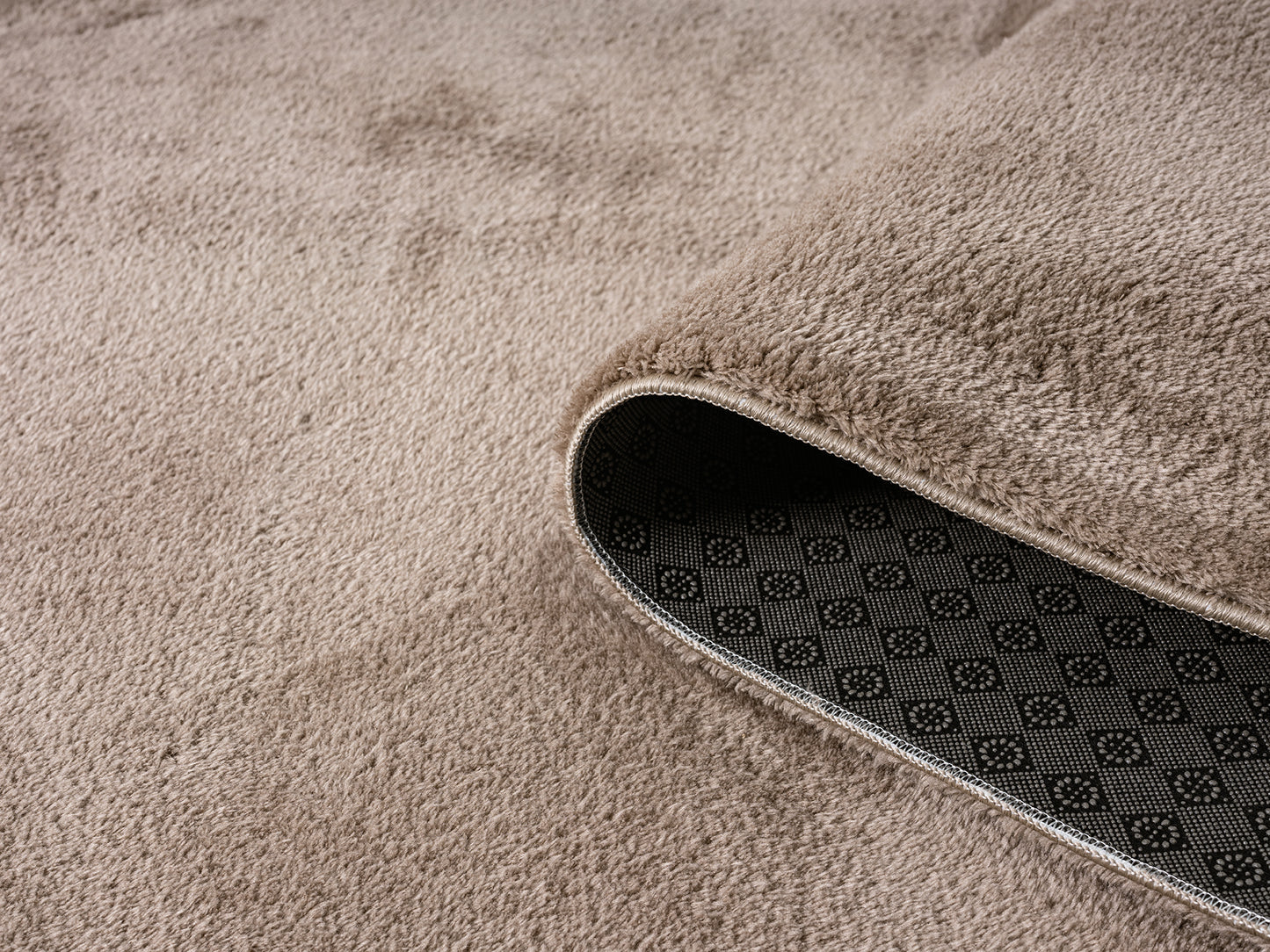 Comfy Washable Low Pile Living Room Area Rug - Anti-Slip Felt Backing - 12 Colours Available