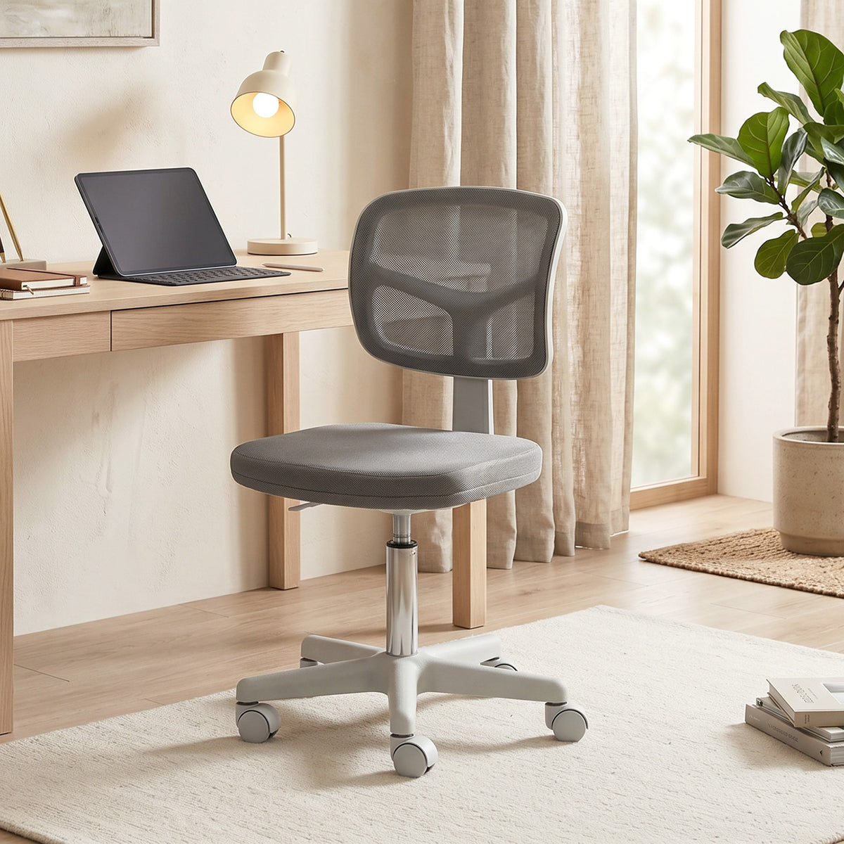 Vinsetto Small Office Chair without Arms, Swivel Mesh Desk Chair, Dark Grey