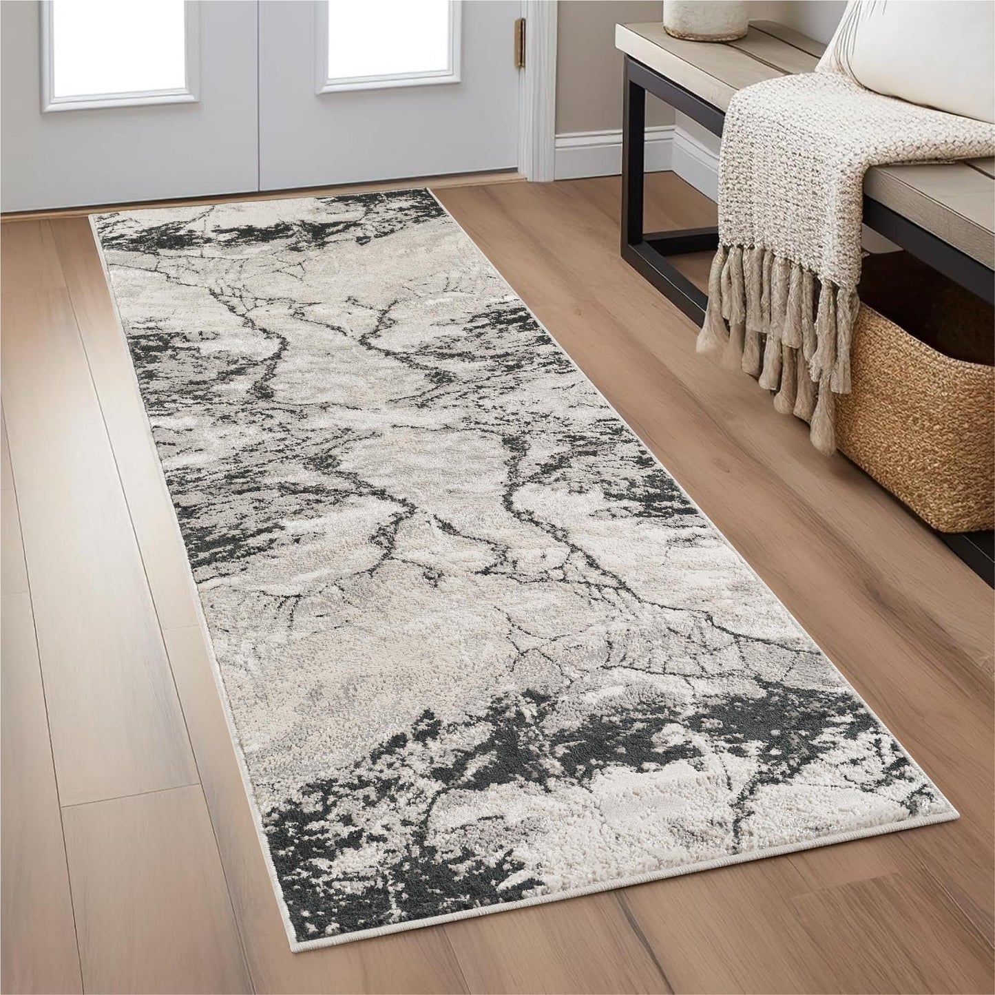 Elysium Abstract Rug With Velvet Feel Stylish Metallic Sheen Huracan Design