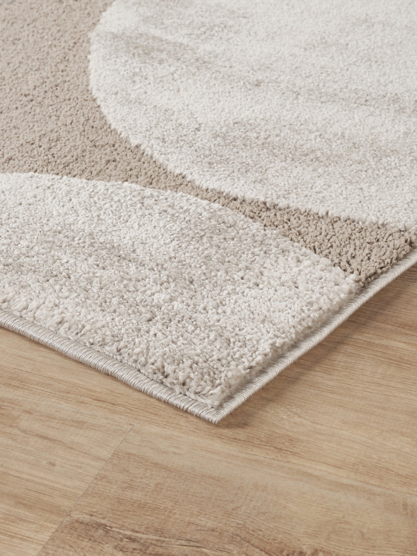 Hamilton Modern Sheen Area Rug - Abstract Motif Geometric Lines Design - 3 Colours Available