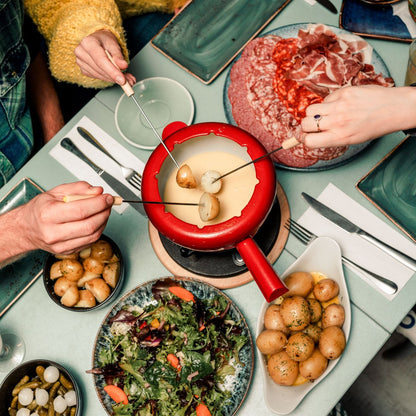 Pay just £20 and enjoy £30 to spend on delicious food and drinks at The Lookout Beach Cafe & Restaurant!