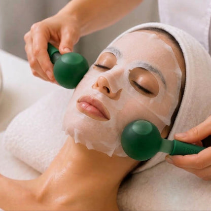 Ultimate 1-Hour Relaxing Facial at LuxeLashes with LED Therapy, Under-Eye Cryotherapy, Hydrating Mask & Ice Globe Massage – Only £39!