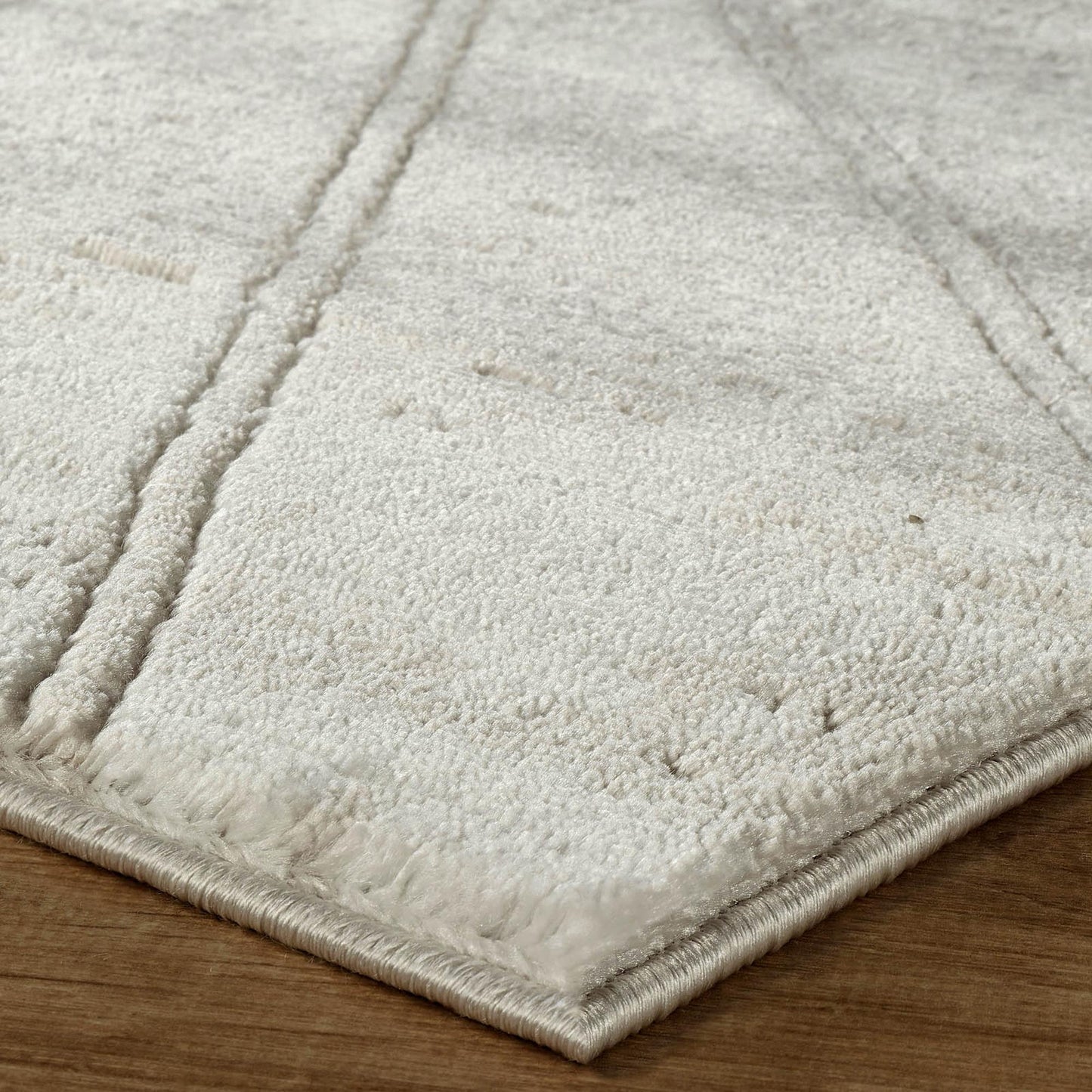 Novu Modern Abstract Rug with Velvet Touch Elegant Metallic Accents Mirage Design - 2 Colours Available
