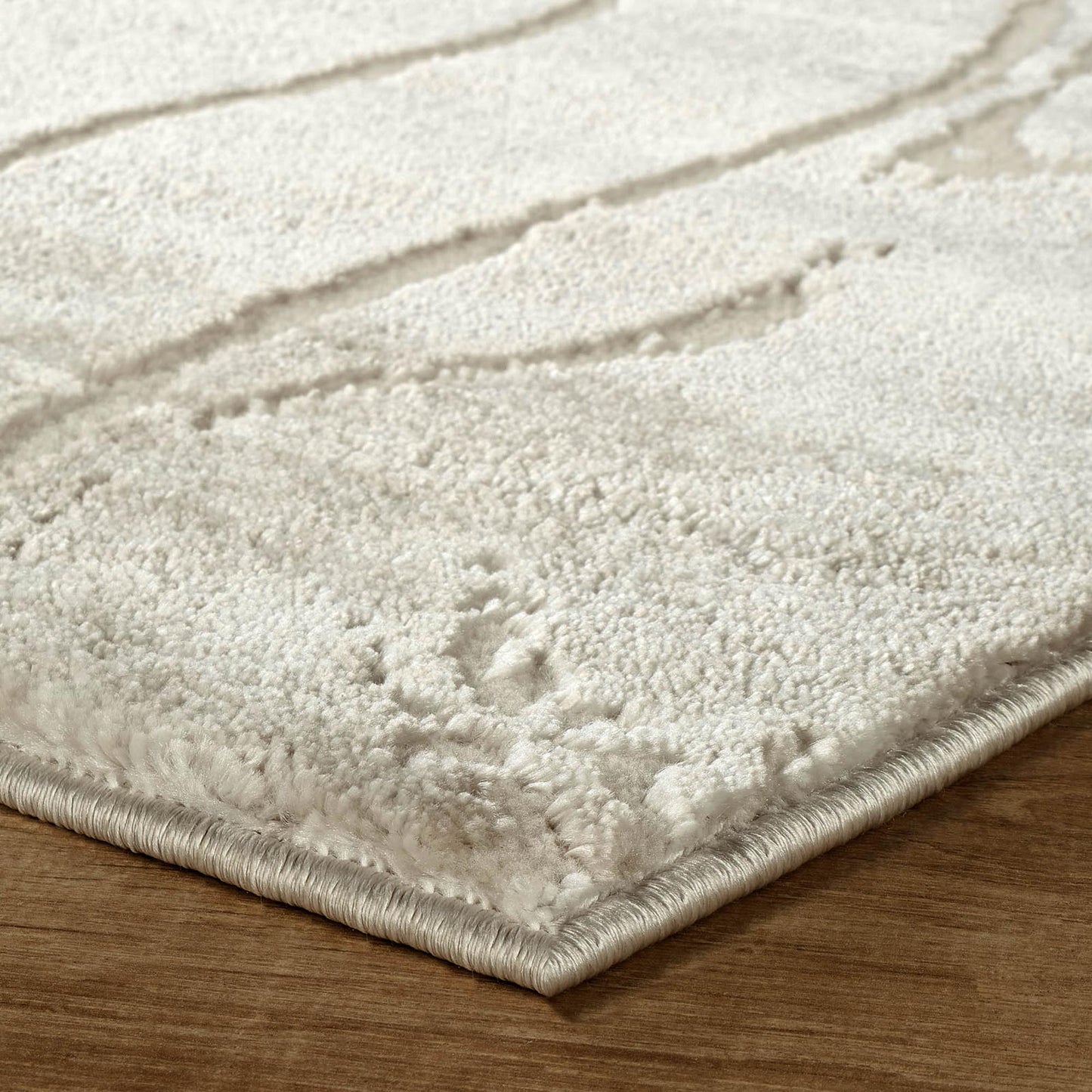 Novu Modern Abstract Rug with Velvet Touch Elegant Metallic Accents Stream Design - 2 Colours Available