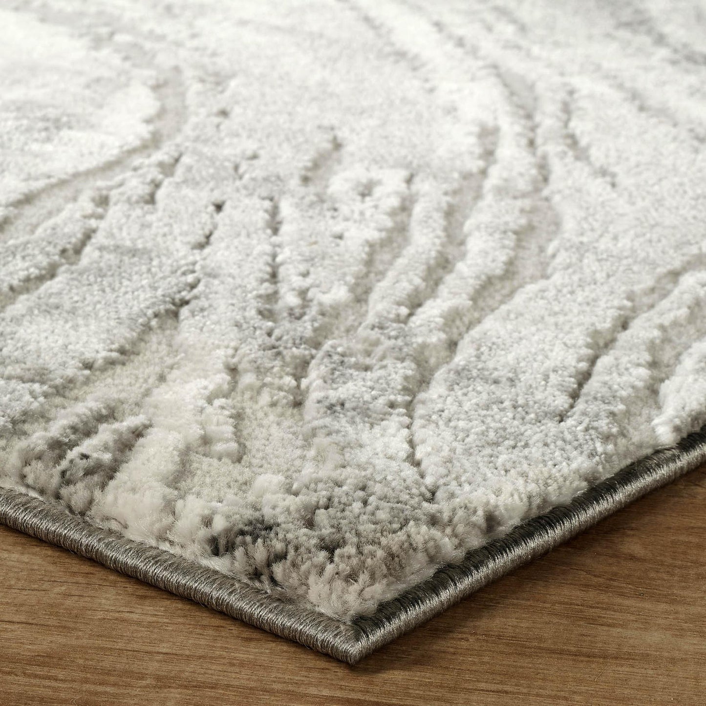 Novu Modern Abstract Rug with Velvet Touch Elegant Metallic Accents Stream Design - 2 Colours Available