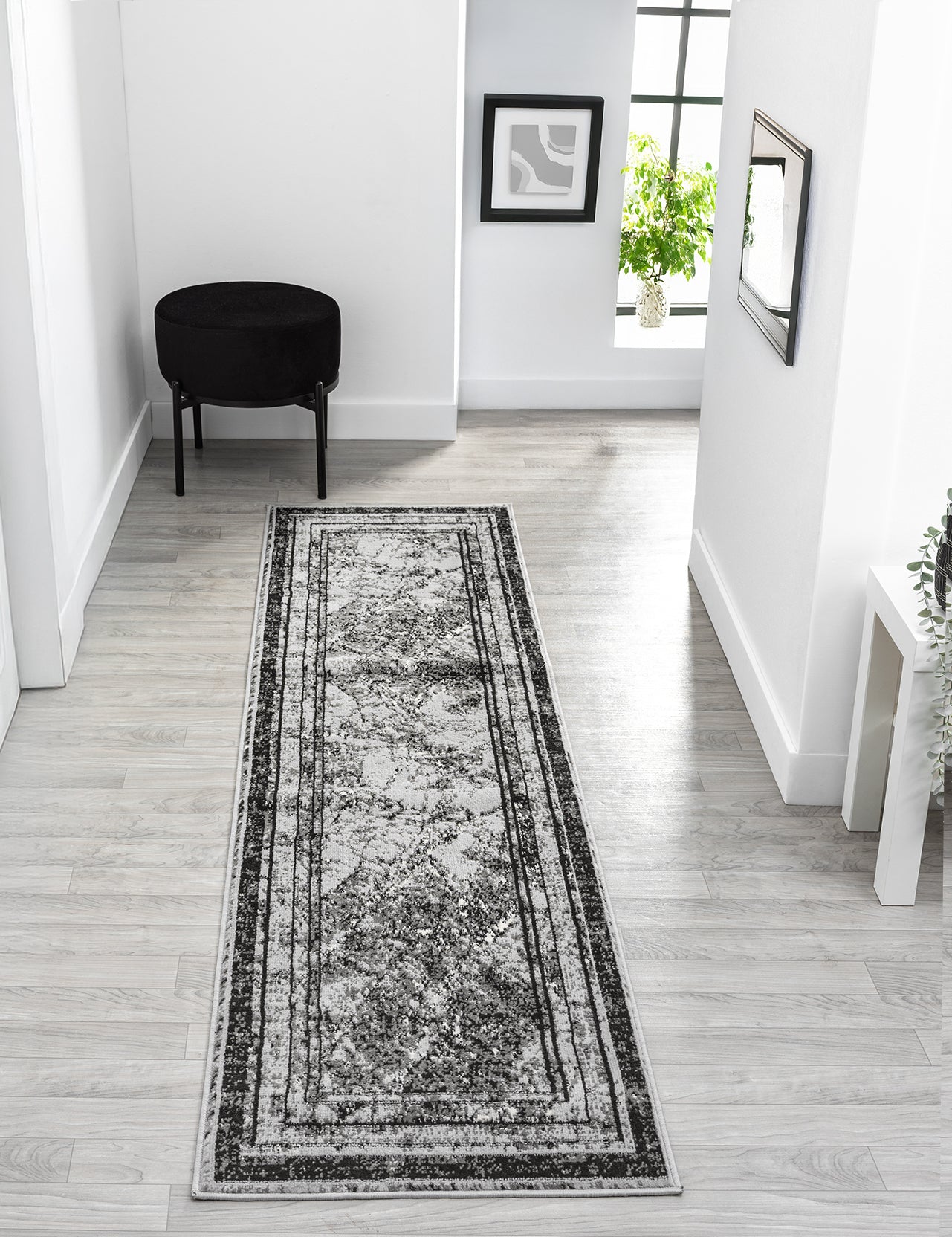 Obsidian Modern Low Pile Area Rug - Frame Abstract Design