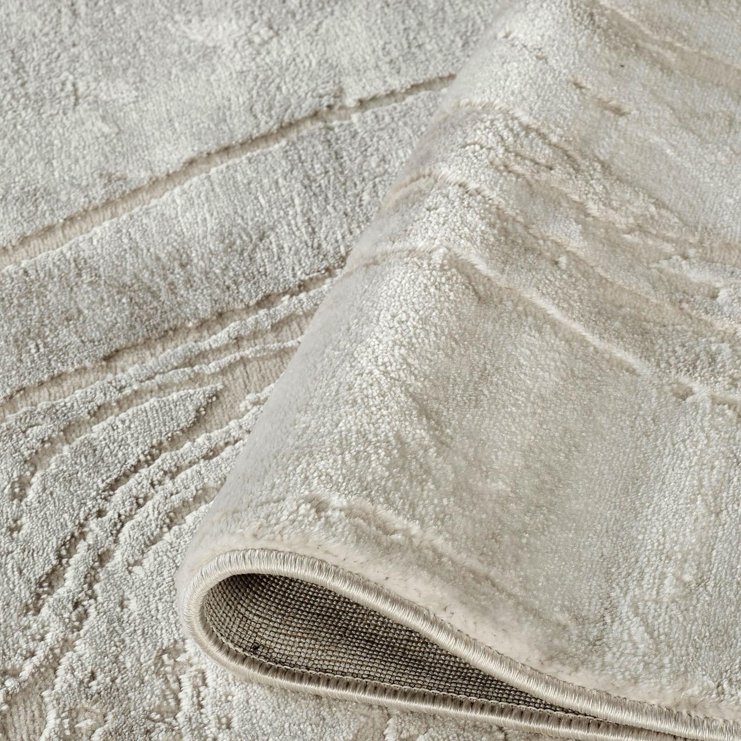 Perla Rug Contemporary Abstract Design With Metallic Sheen Resin Design - 2 Colours Available