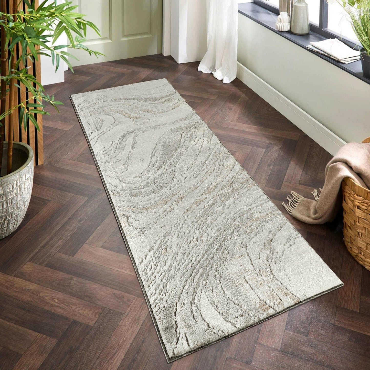 Perla Rug Contemporary Abstract Design With Metallic Sheen Resin Design - 2 Colours Available