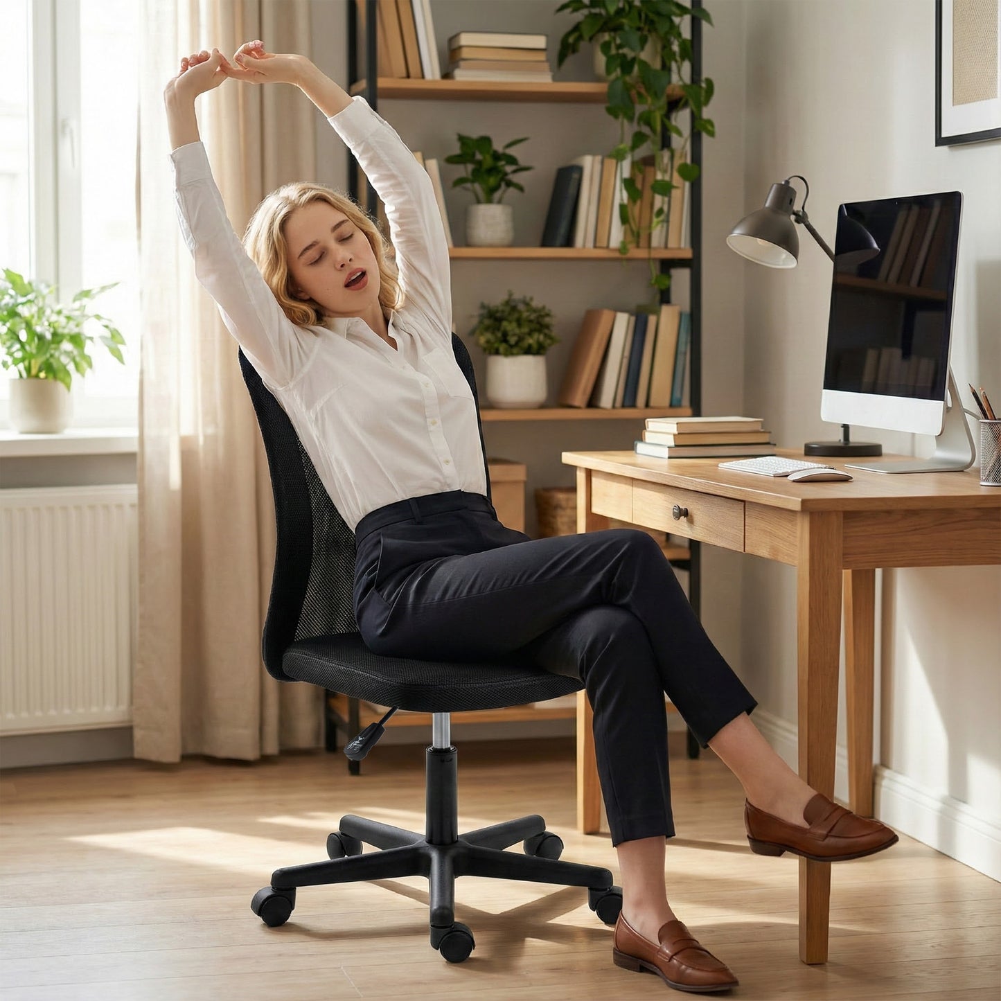 Vinsetto Armless Office Chair, Swivel Desk Chair w/ Adjustable Height, Black