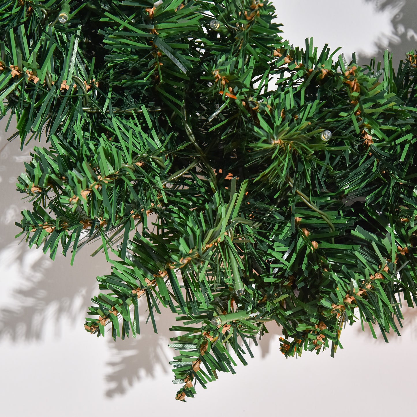 Pre-lit Christmas Wreath with 50 Warm White LED Ideal Xmas Artificial Door Decoration