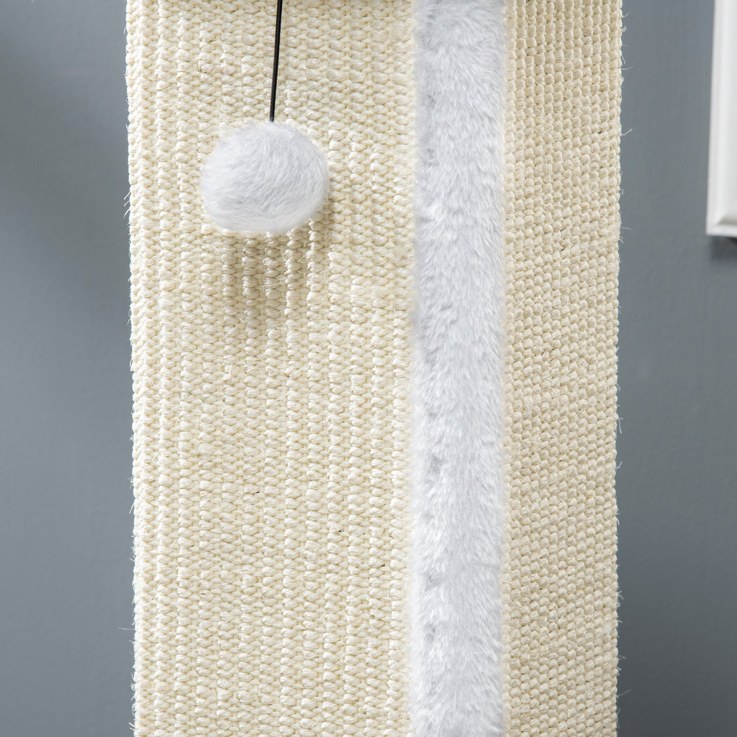 81cm Cat Scratching Post w/ Sisal Rope, Hanging Ball Soft Plush White