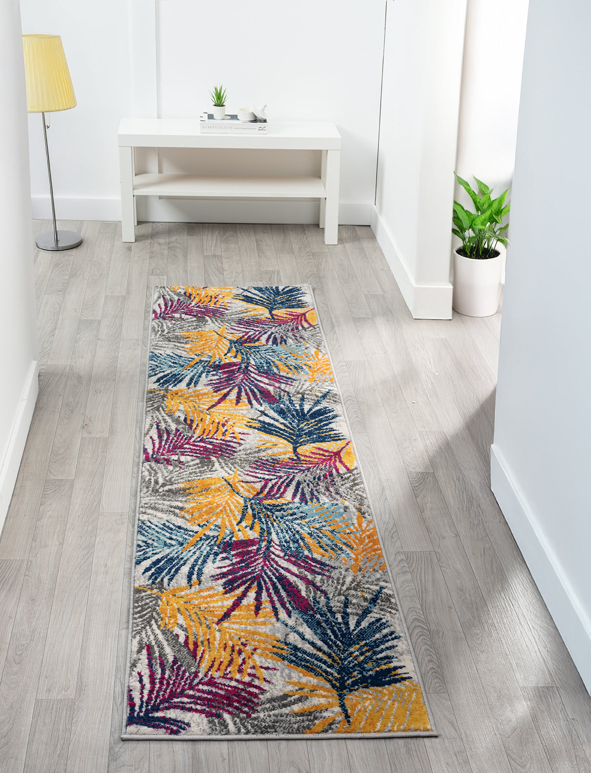 San Marino Modern Living Room Area Rug - Low Pile Leaf Design