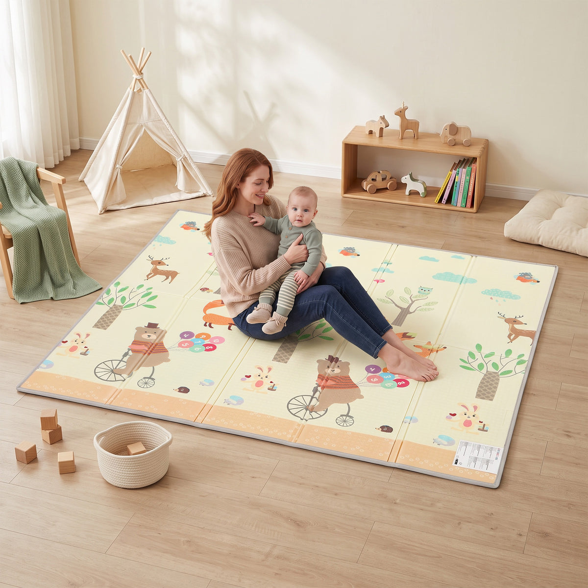 1.8m x 1.5m Reversible Folding Baby Play Mat with Storage Bag - Animals & Forest