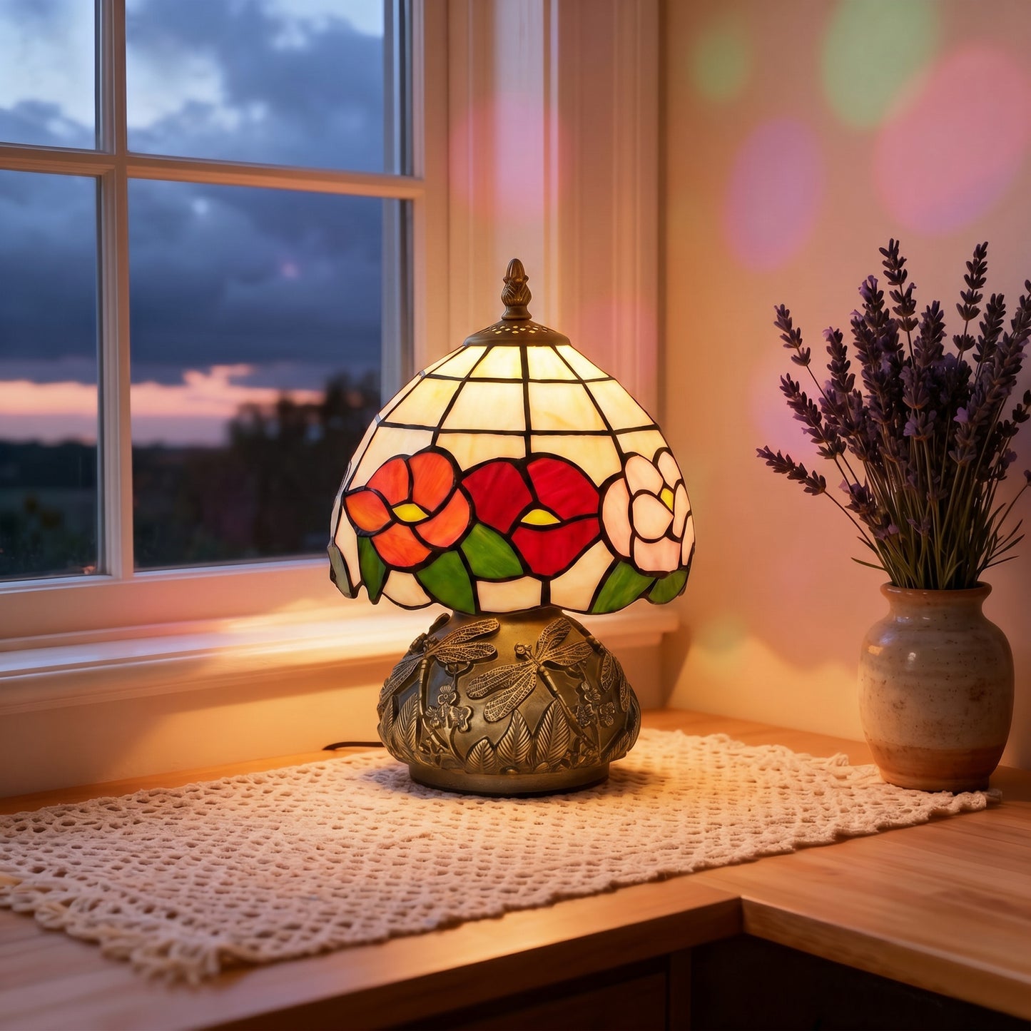 Tiffany-Style Table Lamp with Sculpted Dragonfly Base, Handcrafted Classic Stained Glass Bedside Lamp for Living Room and Bedroom, E27 Socket, Multi-Coloured