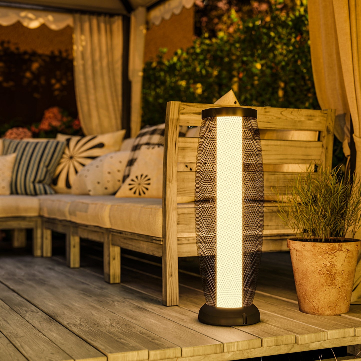 71.5 cm Garden Solar Lamp, Metal Floor Lamp with Auto On/Off LED