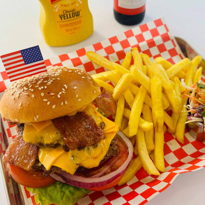 £15 Meal & Drink deal at The Diner on Waterloo Street! Choose from Buffalo Chicken, Classic Cheese, Crispy Chicken, Classic Hot Dog & More Plus a Choice of Beer, Cider, Vodka Slushy or Soft Drink!