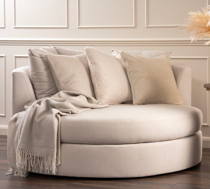 Cala Loveseat