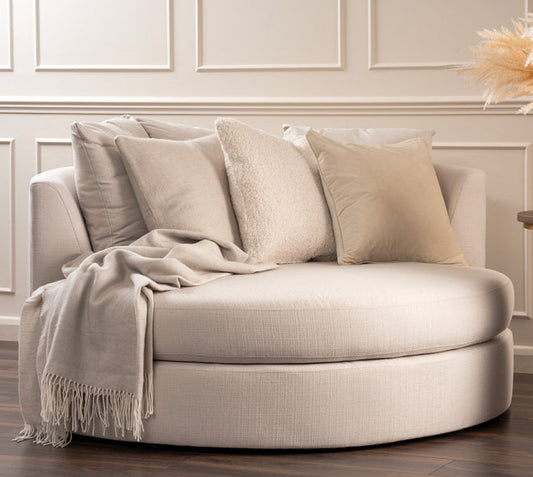 Cala Loveseat