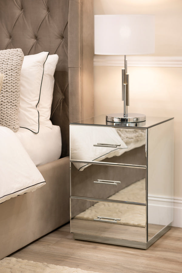 Harper Mirrored Side Table – Silver Details