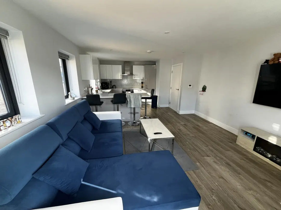 2 bedroom apartment