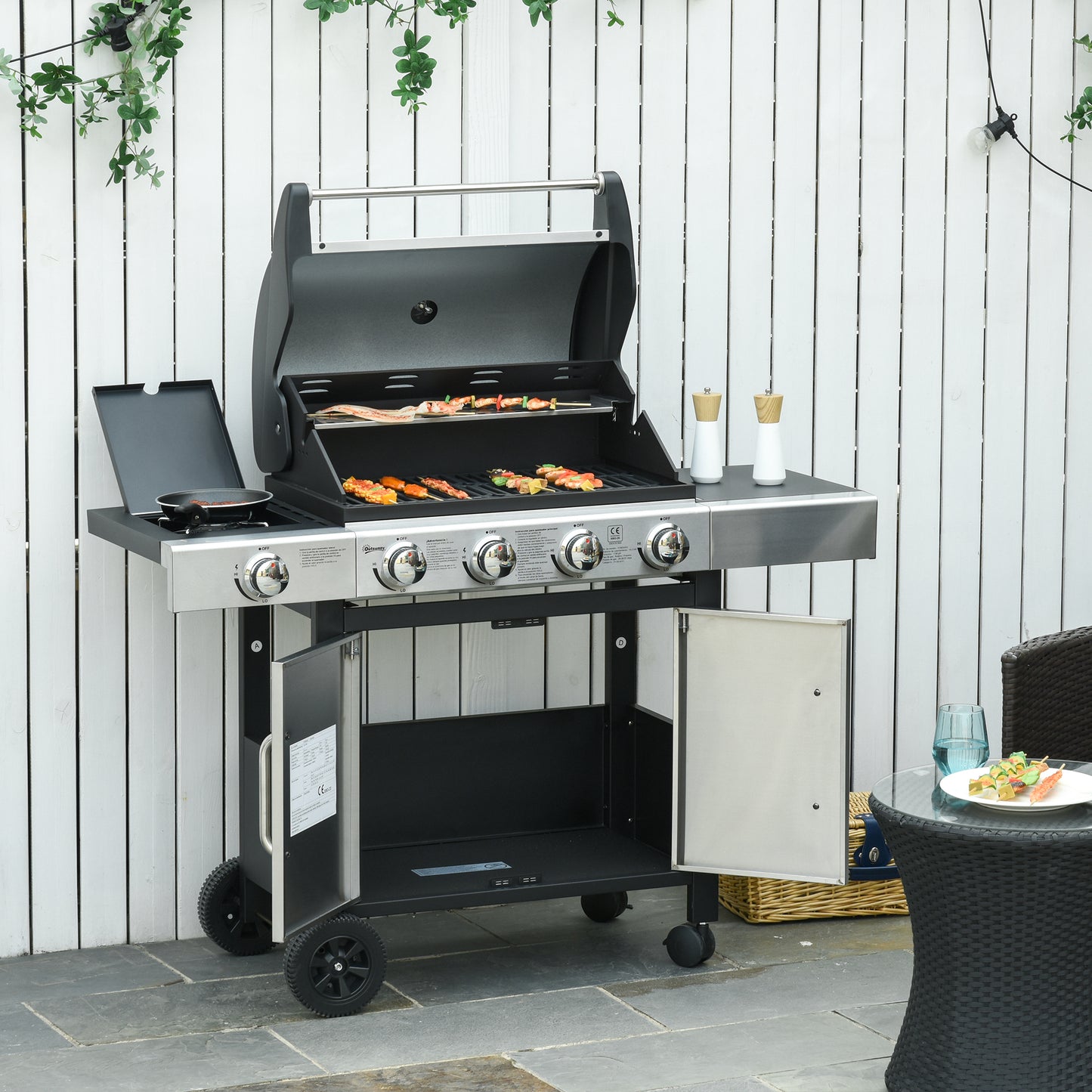 Warehouse Clearance Sale - Gas Grill
