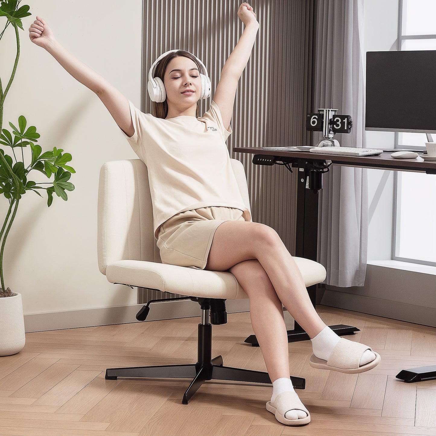 Linen Criss Cross Legged Office Chair with Tilt Function, Cream