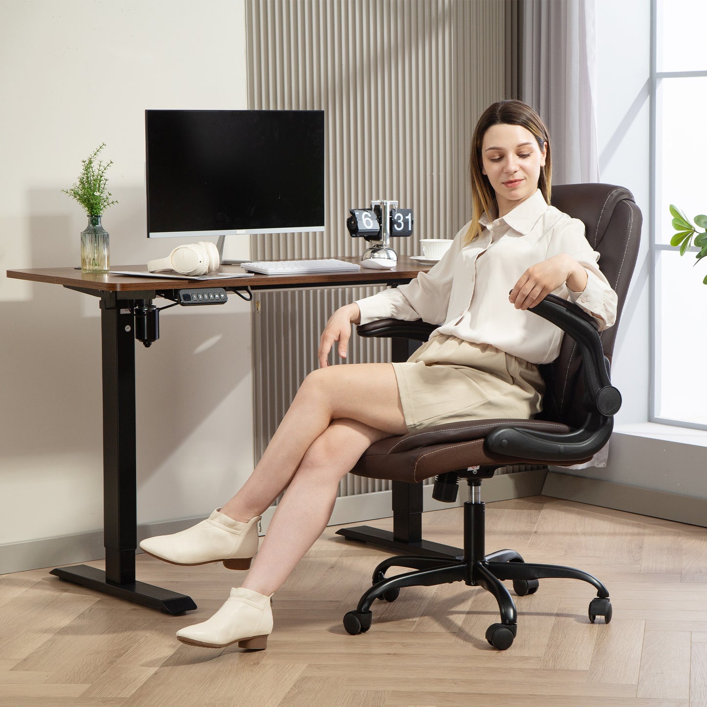 PU Leather Office Desk Chair with Thick Cushion, Brown