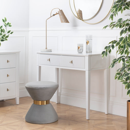 Serena Stool