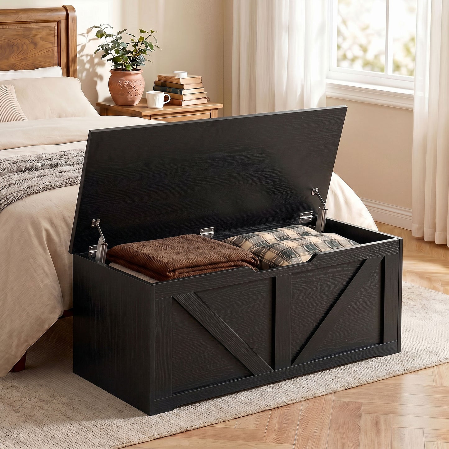 Storage Trunk for Living Room, with Safety Hinges, 100cm, Black