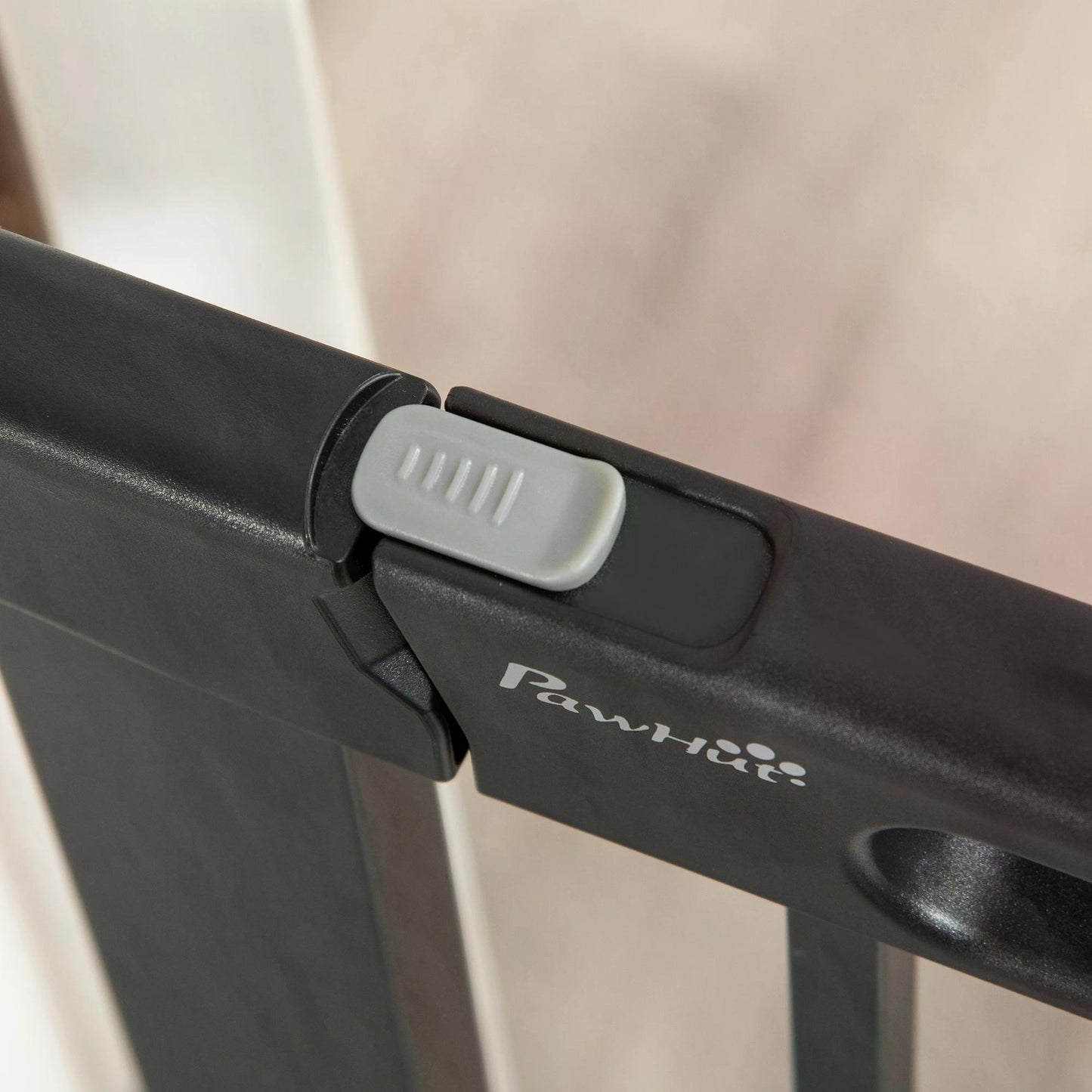 Dog Gate with Cat Flap Pet Safety Gate Barrier, Stair Pressure Fit, Auto Close, Double Locking, for Doorways, Hallways, 75-82 cm Black