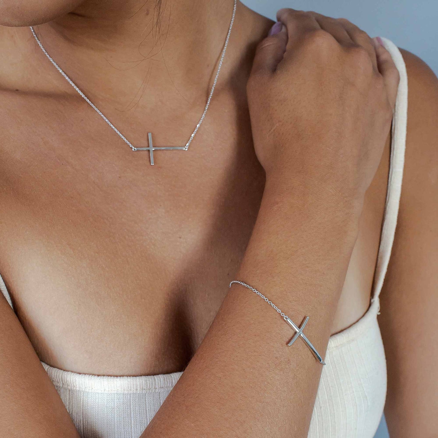 Kalini - Horizontal Cross - Bracelet